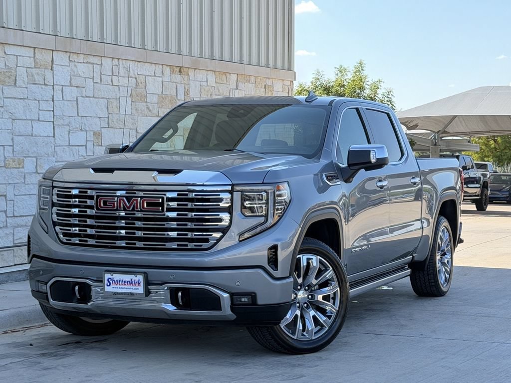 Used 2025 GMC Sierra 1500 Denali w/ Denali Reserve Package AWD/4WD image 2