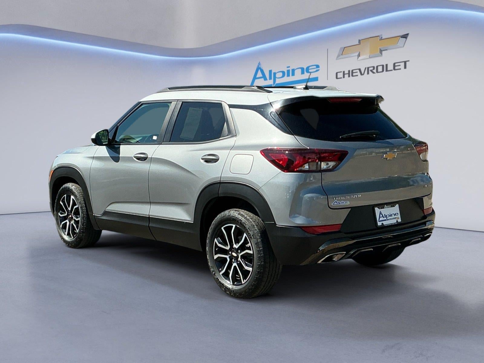 Used 2023 Chevrolet TrailBlazer ACTIV w/ Convenience Package FWD image 3