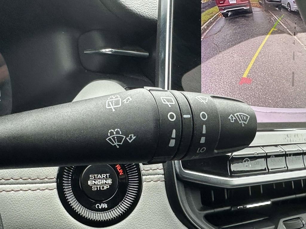 Used 2022 Jeep Compass Limited image 33