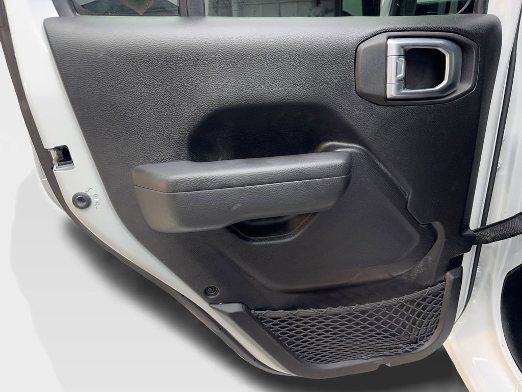 Used 2022 Jeep Wrangler Unlimited Sport image 34