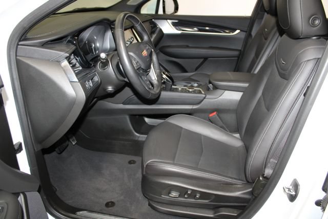 Certified 2023 Cadillac XT5 Premium Luxury w/ LPO, Floor Liner Package AWD/4WD image 8