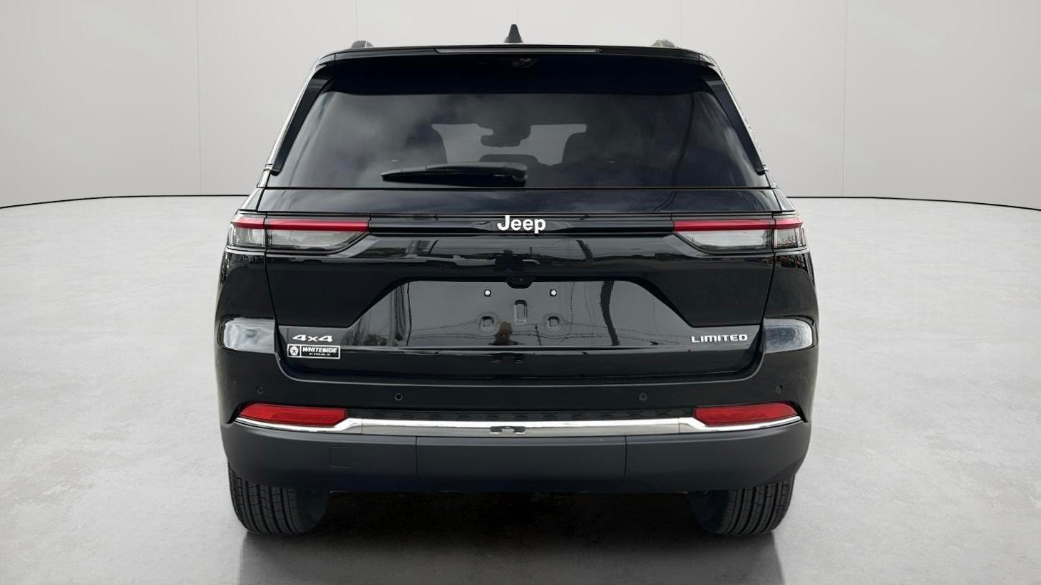 New 2025 Jeep Grand Cherokee Limited w/ Luxury Tech Group II AWD/4WD image 5