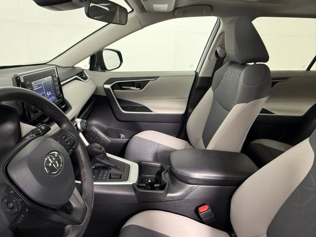 Used 2022 Toyota RAV4 XLE image 24