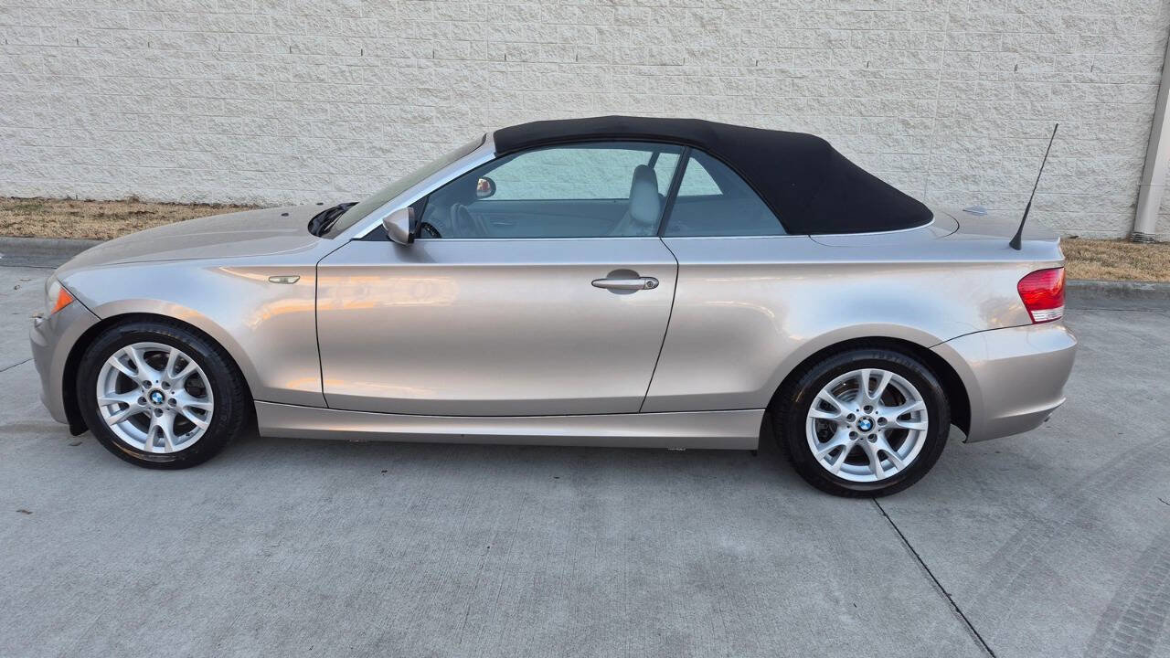 Used 2008 BMW 128i Convertible image 4