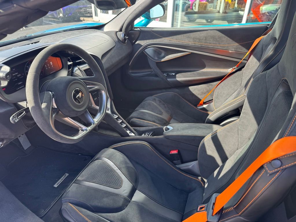 Used 2024 McLaren 750S Spider image 6
