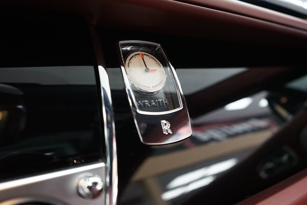 Used 2016 Rolls-Royce Wraith image 45