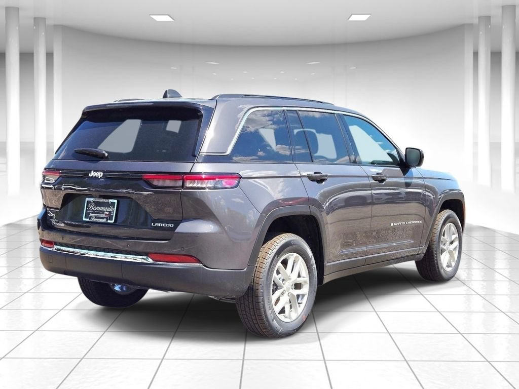 New 2026 Jeep Grand Cherokee Laredo X AWD/4WD image 3