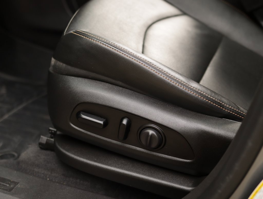 Used 2021 GMC Terrain SLT w/ Infotainment Package II image 21