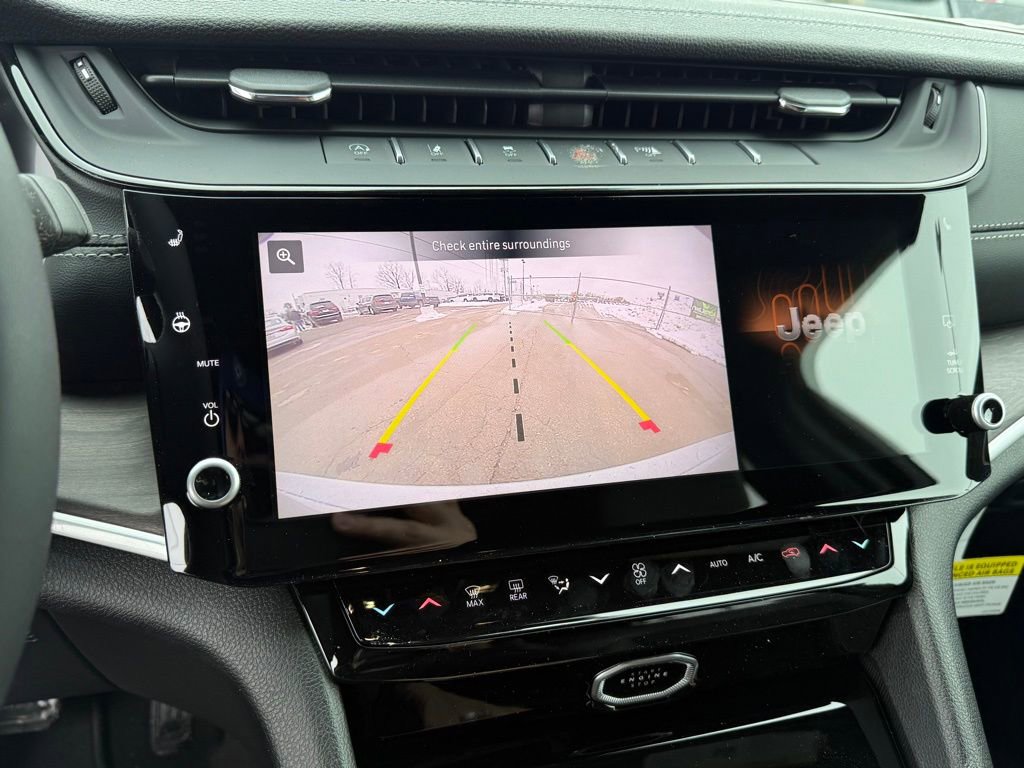 New 2026 Jeep Grand Cherokee Altitude AWD/4WD image 19