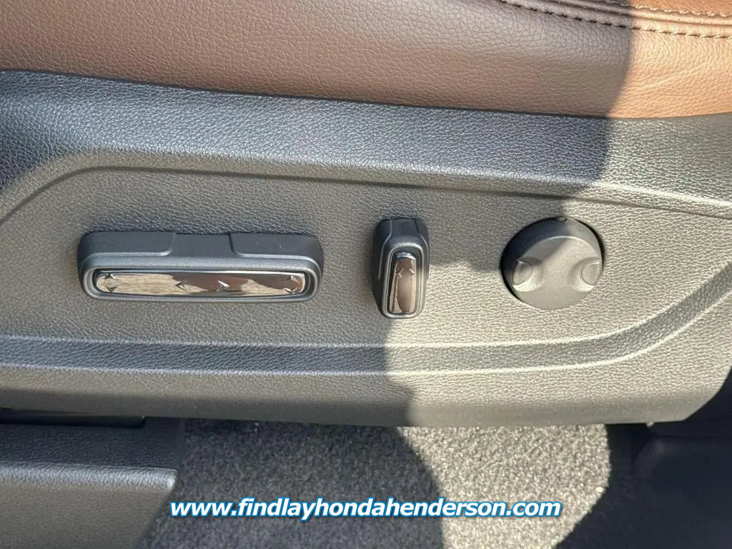 New 2026 Honda Pilot Touring image 23