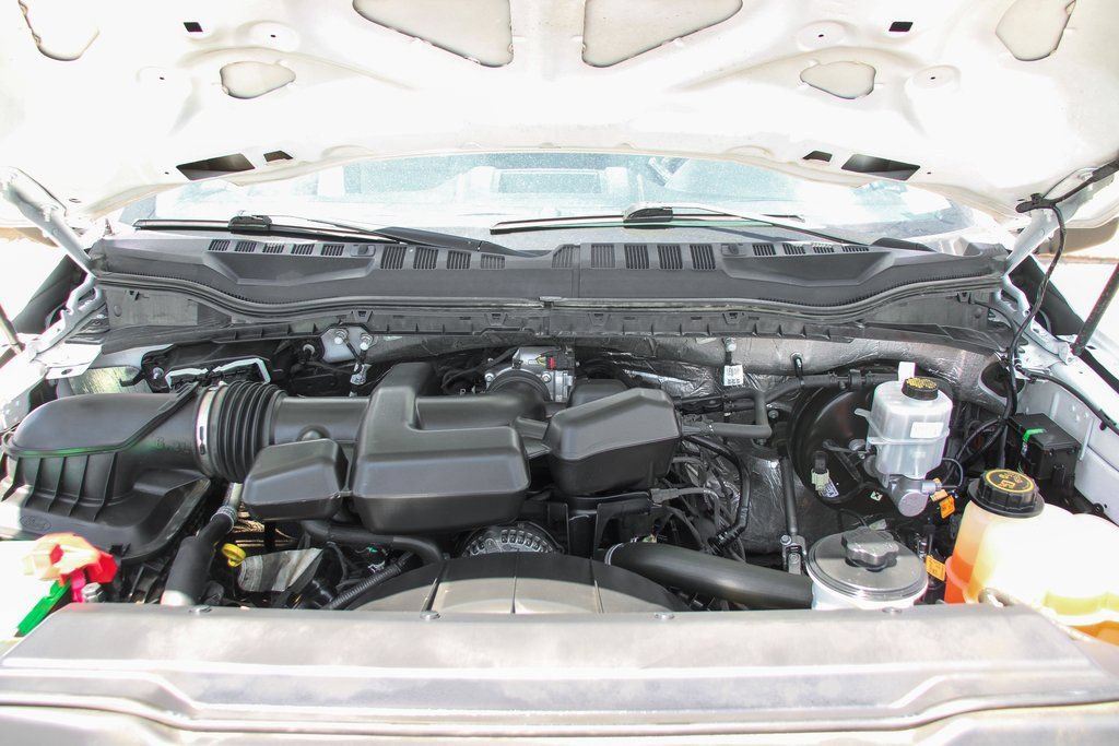 Used 2018 Ford F350 XL w/ Power Equipment Group RWD image 12