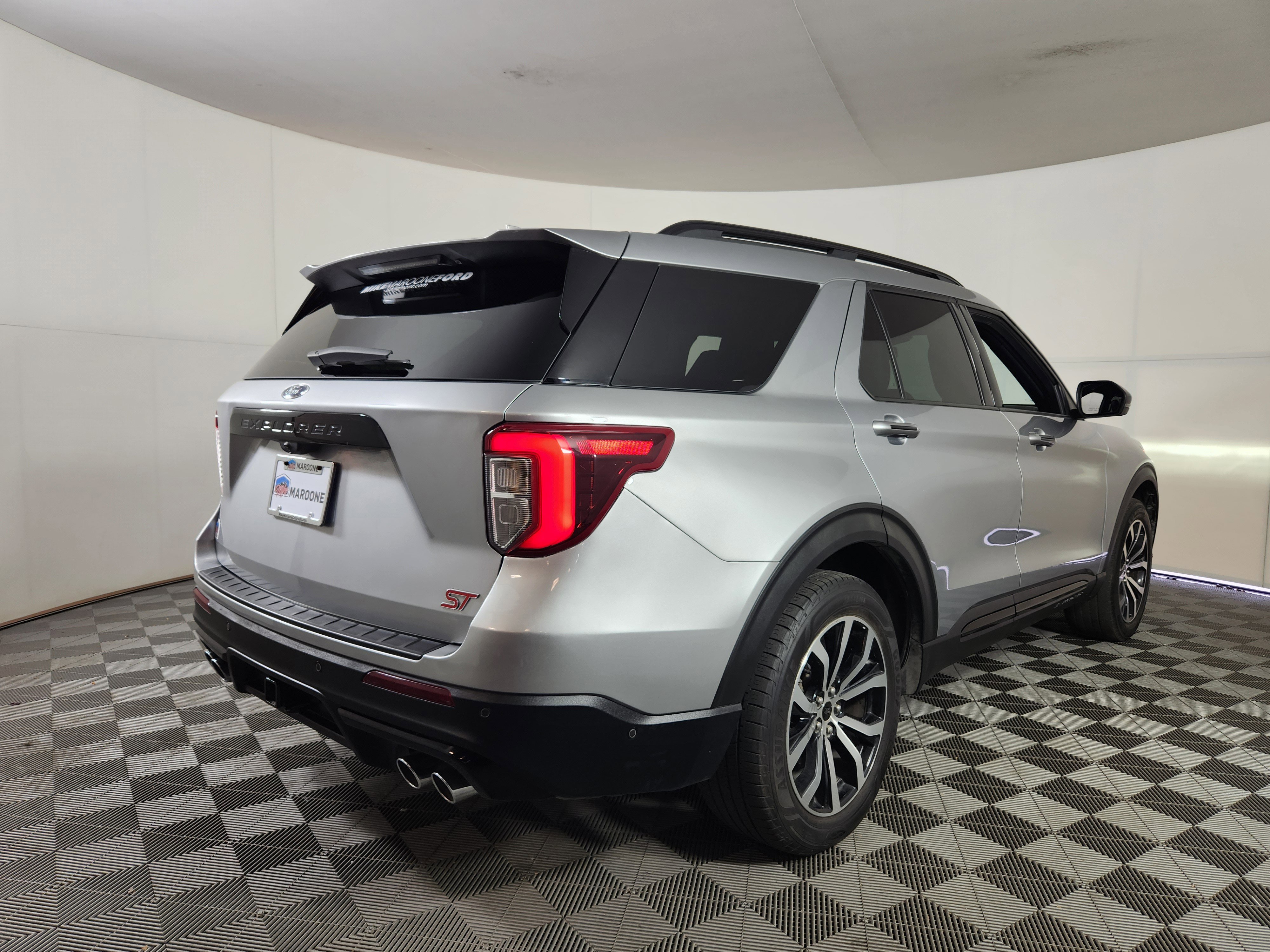 Used 2020 Ford Explorer ST w/ Premium Technology Package AWD/4WD image 7