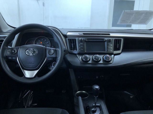 Used 2015 Toyota RAV4 LE image 18