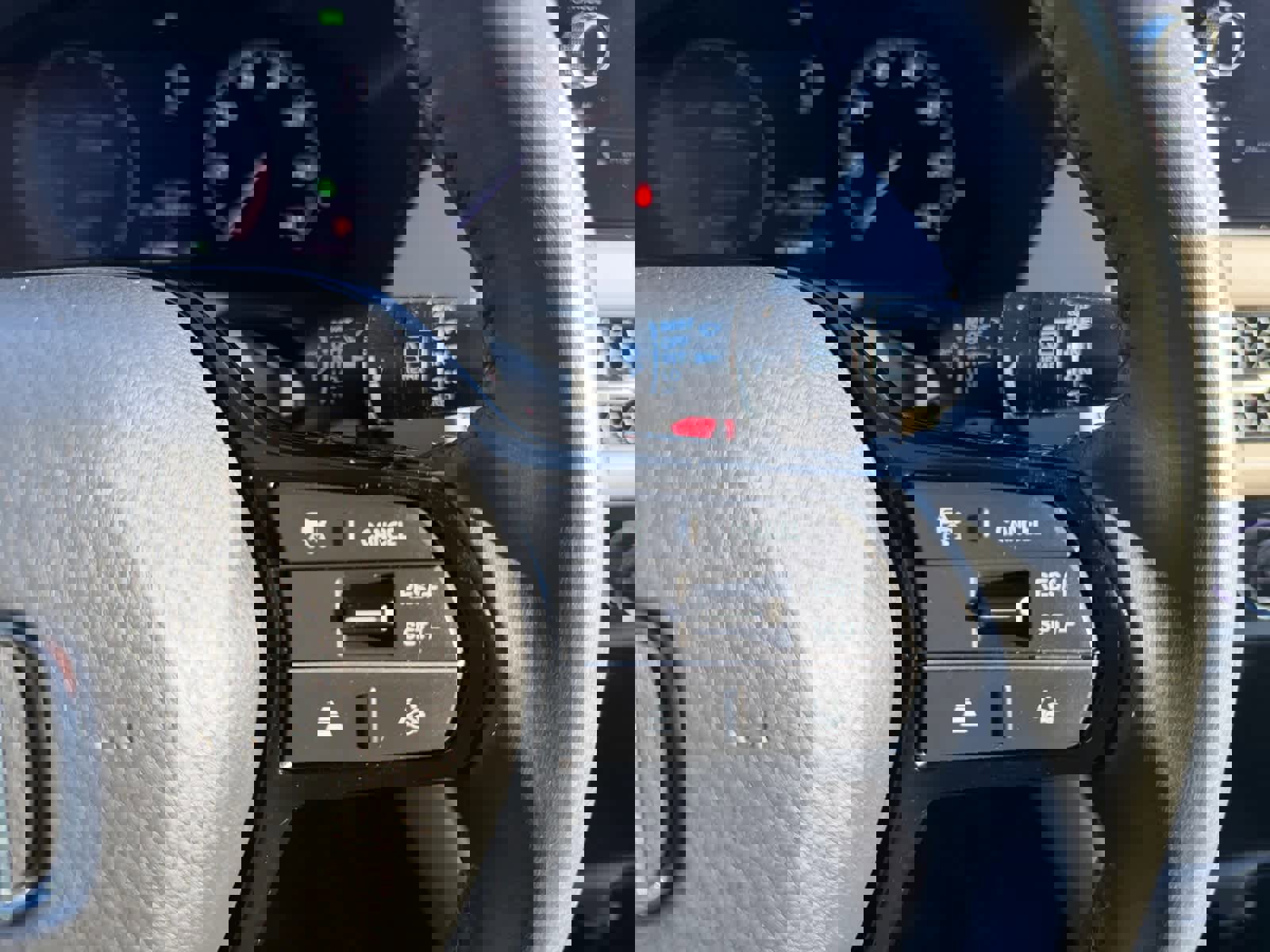 Used 2023 Honda HR-V EX-L image 15