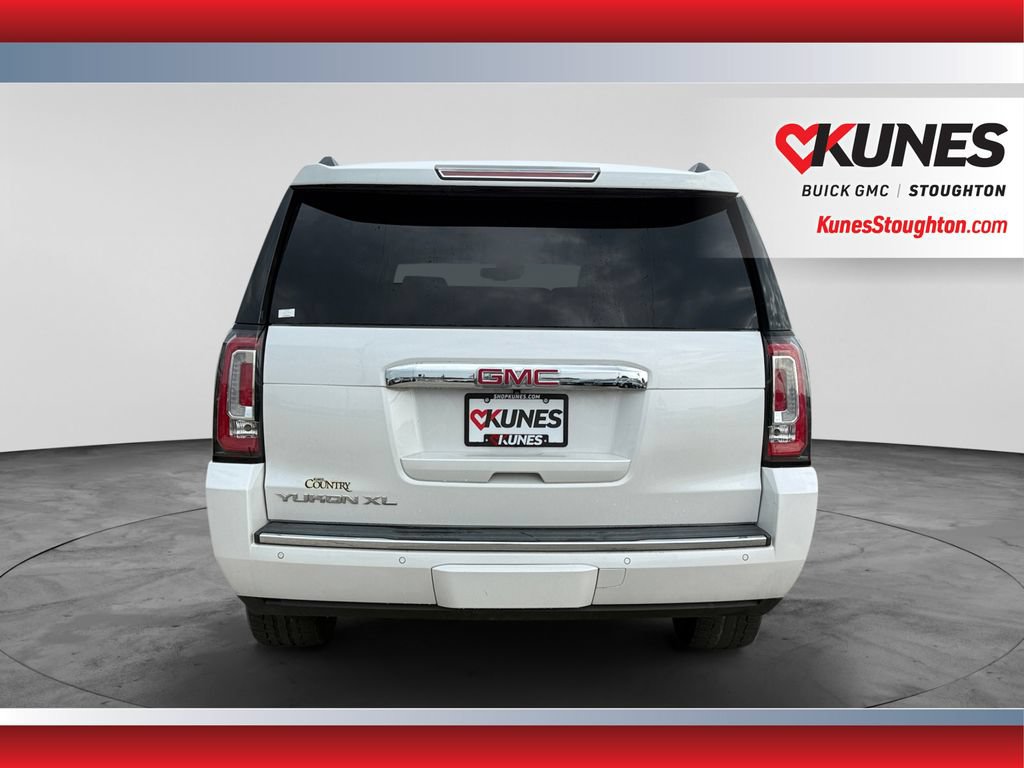 Used 2017 GMC Yukon XL Denali w/ Open Road Package AWD/4WD image 7