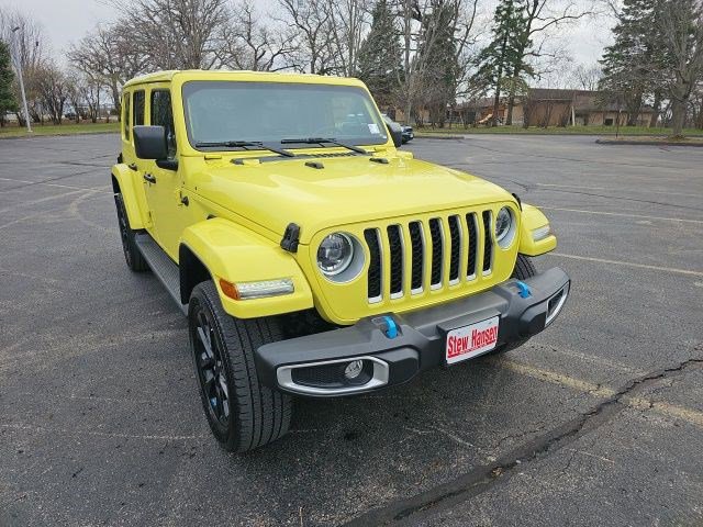 Used 2023 Jeep Wrangler Sahara w/ Cold Weather Group image 8
