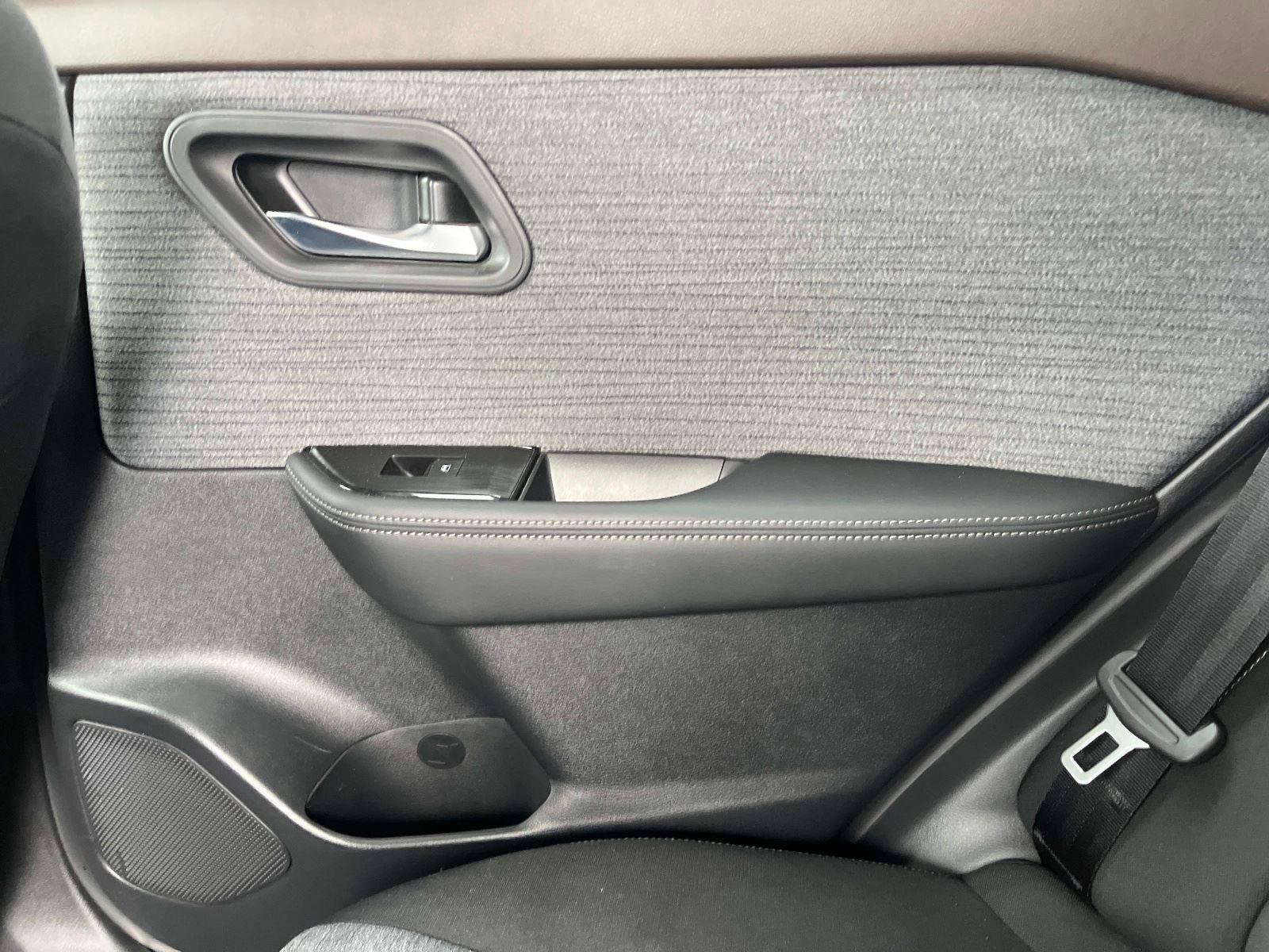 Certified 2023 Nissan Rogue SV image 15