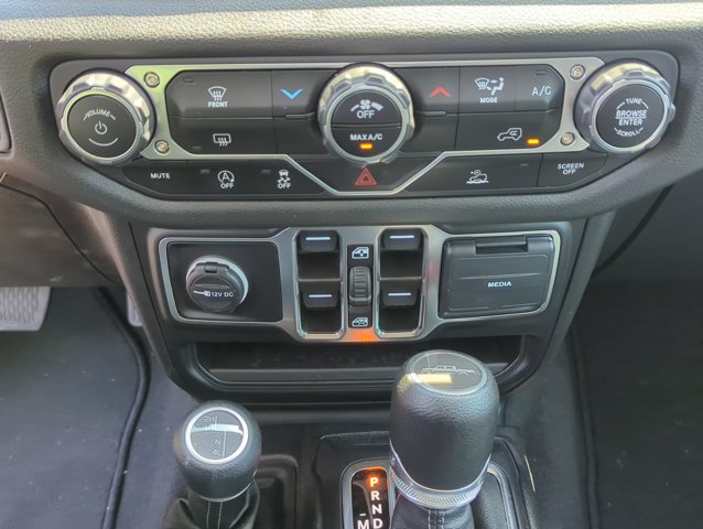Used 2024 Jeep Gladiator Sport AWD/4WD image 21