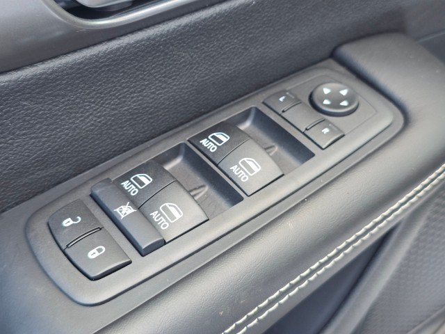 New 2026 Chrysler Pacifica Select w/ S Appearance Package FWD image 26