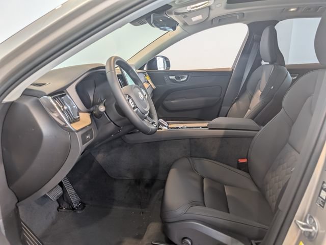 Used 2026 Volvo XC60 B5 Plus w/ Climate Package AWD/4WD image 10