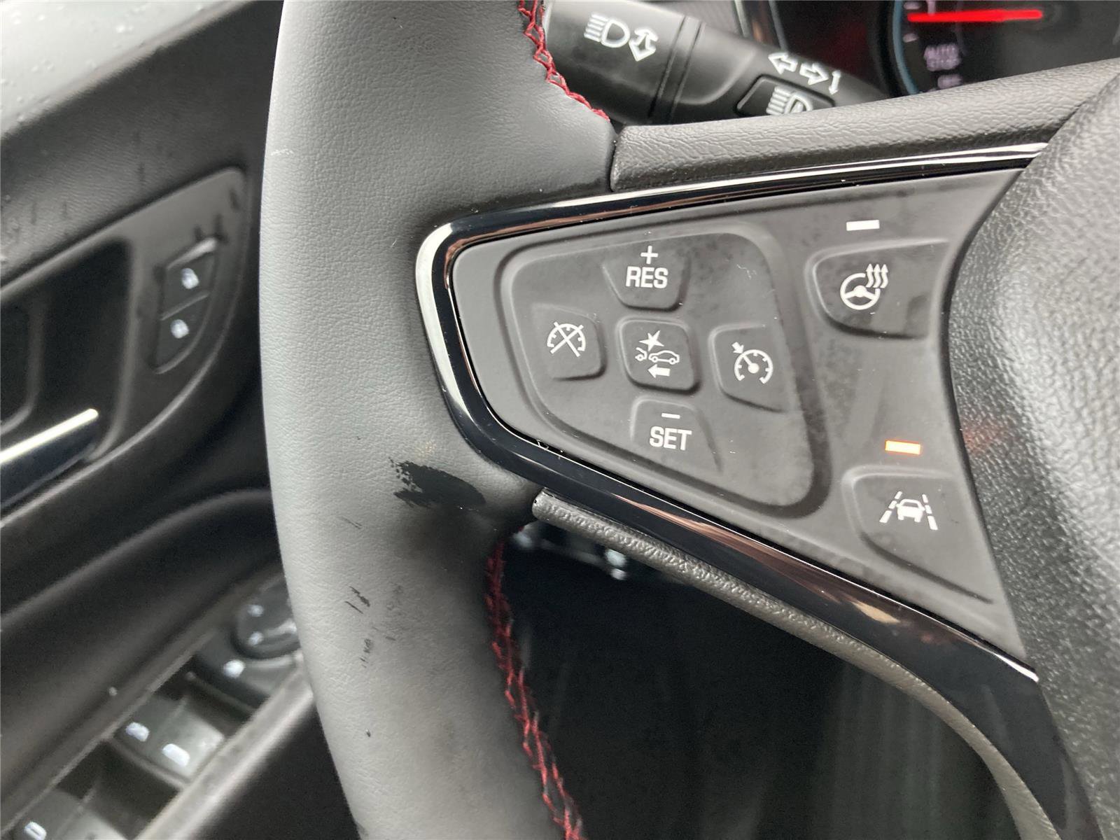 Used 2024 Chevrolet Equinox RS w/ RS Leather Package image 22