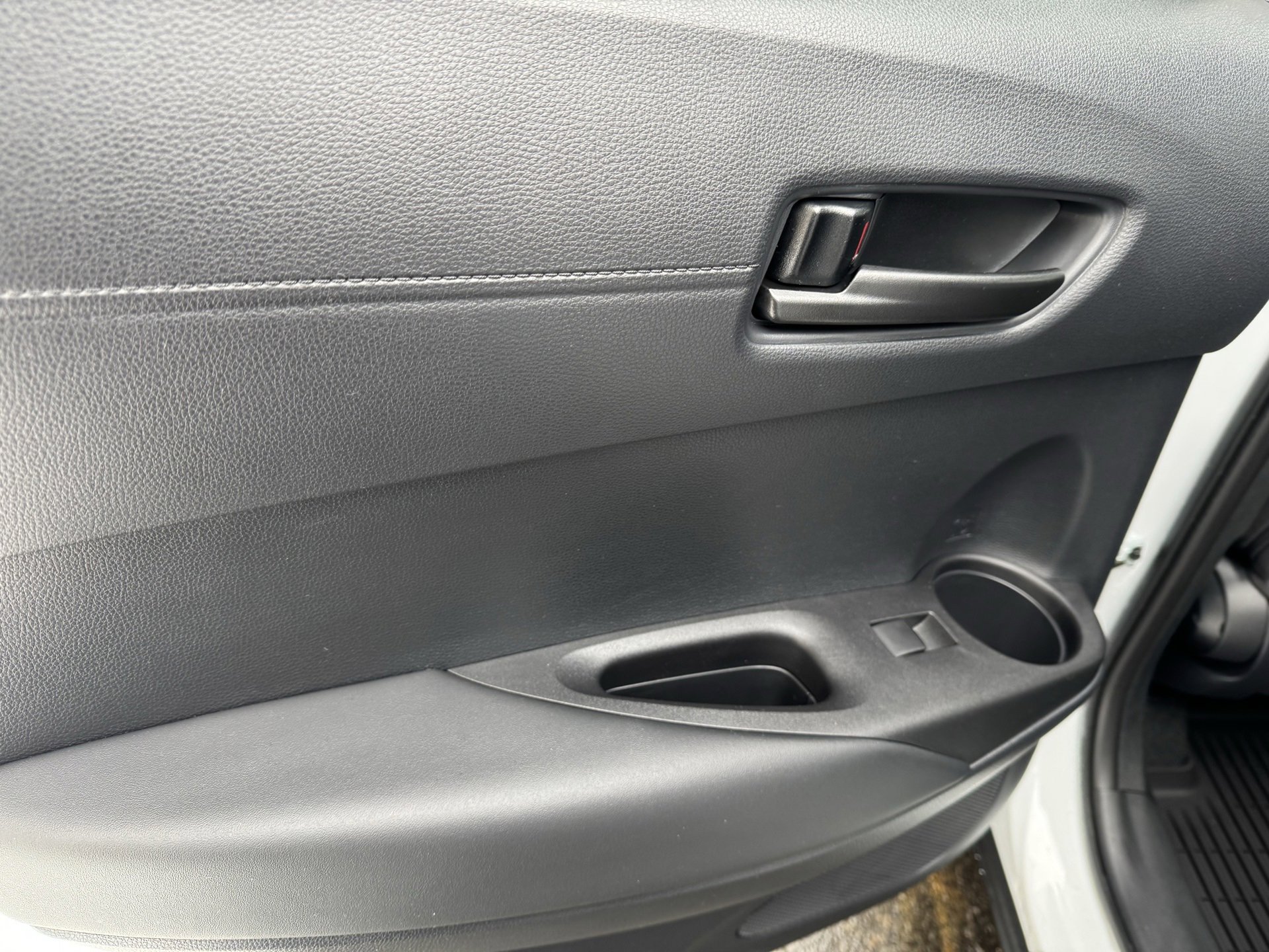 Used 2026 Toyota Corolla Cross LE image 18