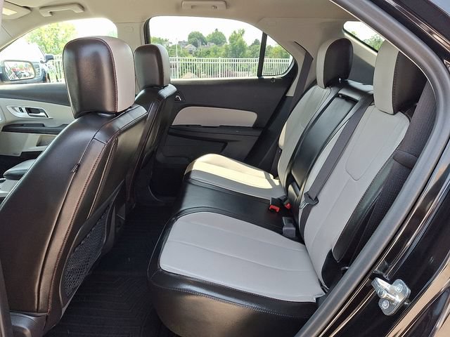 Used 2017 Chevrolet Equinox Premier w/ Enhanced Convenience Package AWD/4WD image 11