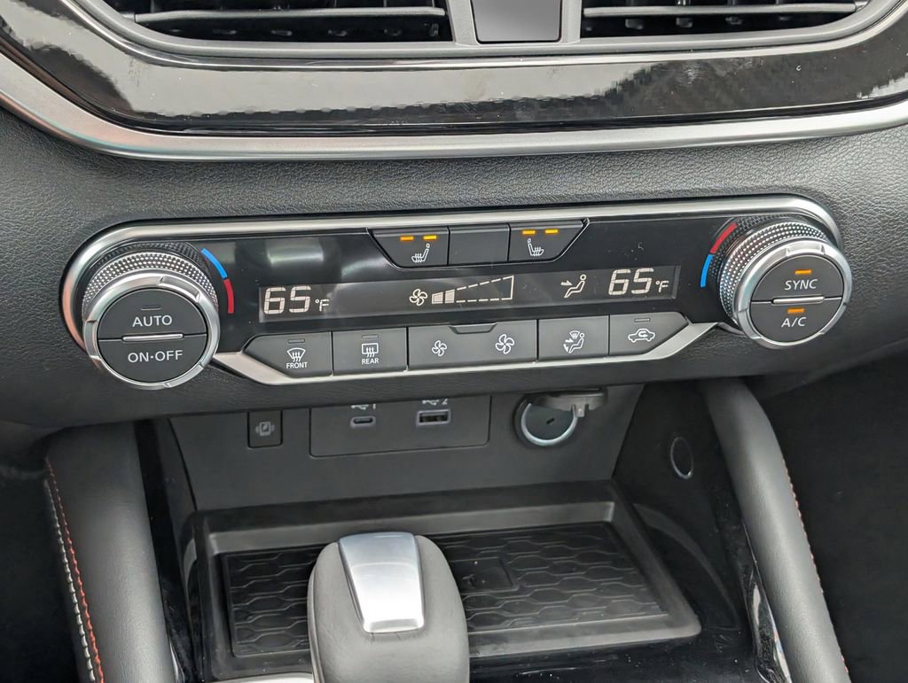 New 2025 Nissan Altima 2.5 SR w/ SR Premium Package image 26