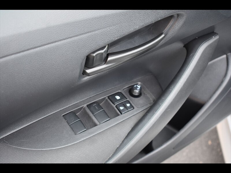 Used 2021 Toyota Corolla LE w/ Carpet Mat Package (TMS) FWD image 19