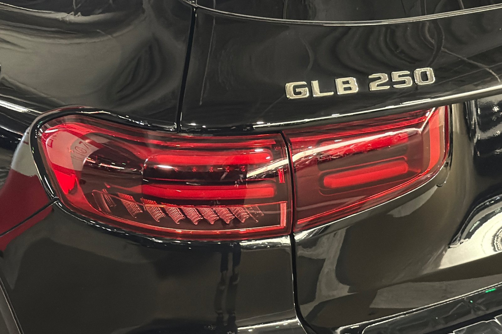 New 2026 Mercedes-Benz GLB 250 image 25