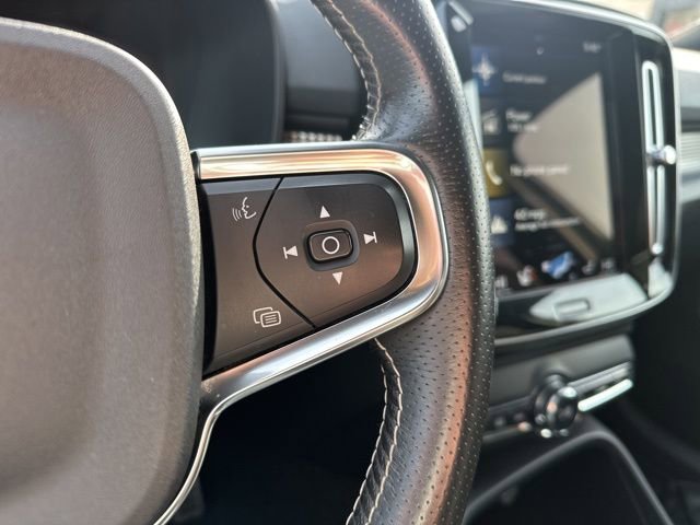 Used 2021 Volvo XC40 T5 R-Design w/ Climate Package image 26