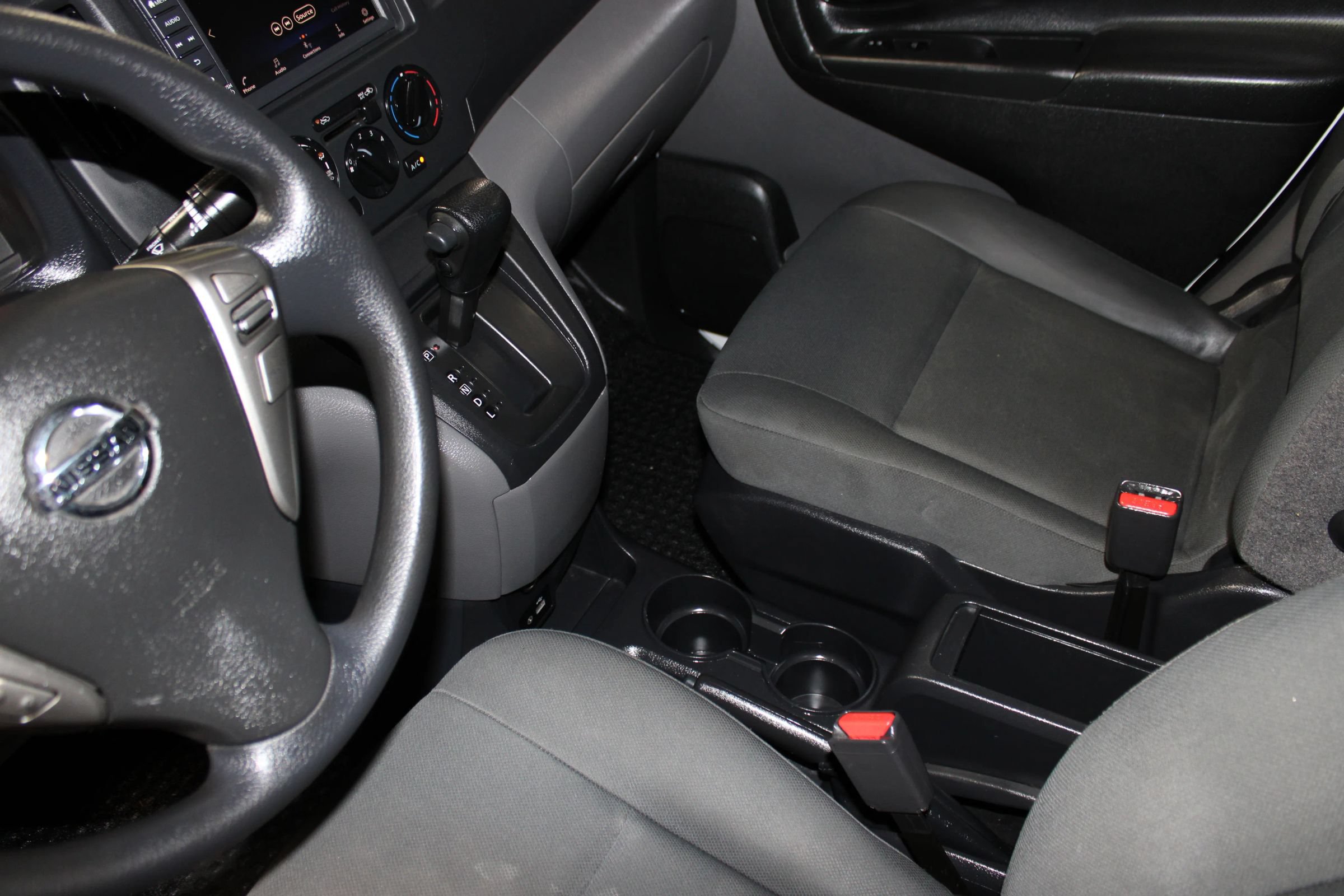 Used 2021 Nissan NV200 S FWD image 12