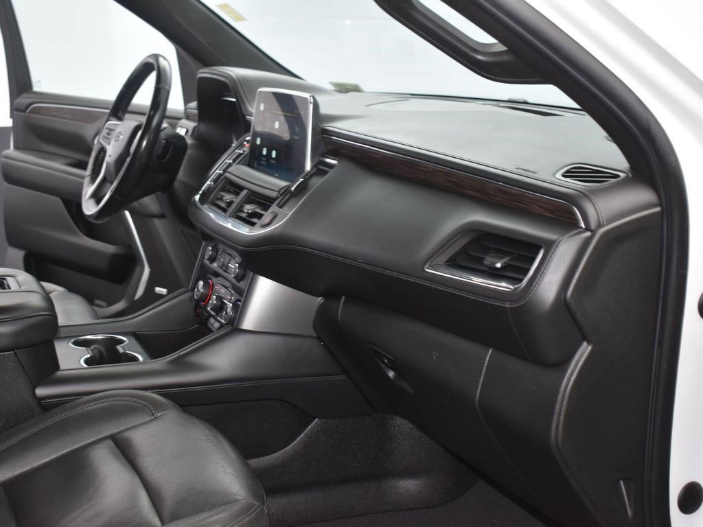 Used 2022 Chevrolet Suburban Z71 w/ Luxury Package image 16