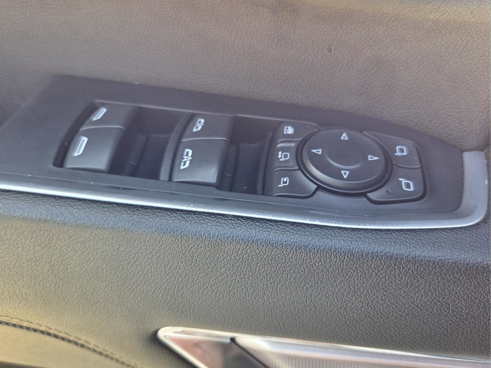 Used 2024 Chevrolet Silverado 2500 High Country w/ High Country Premium Package AWD/4WD image 33