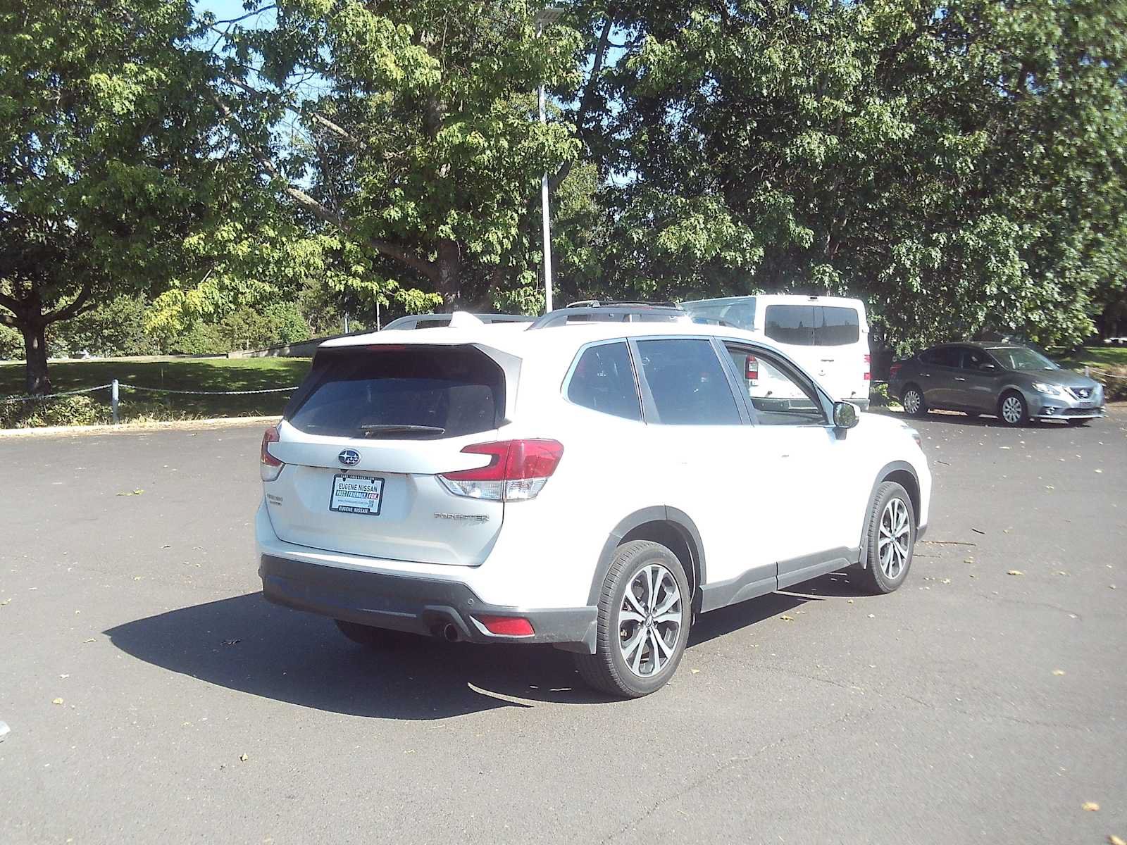Used 2020 Subaru Forester Limited AWD/4WD image 5