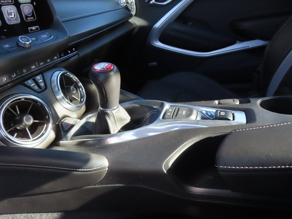 Used 2017 Chevrolet Camaro SS image 6