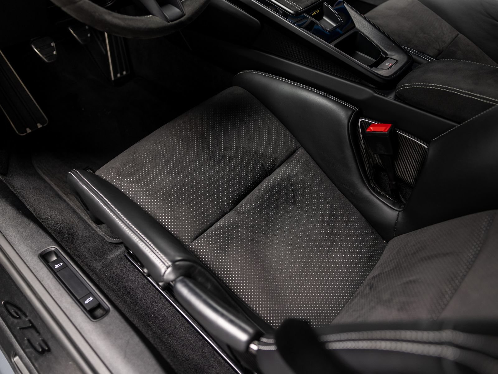 Certified 2022 Porsche 911 GT3 RWD image 52