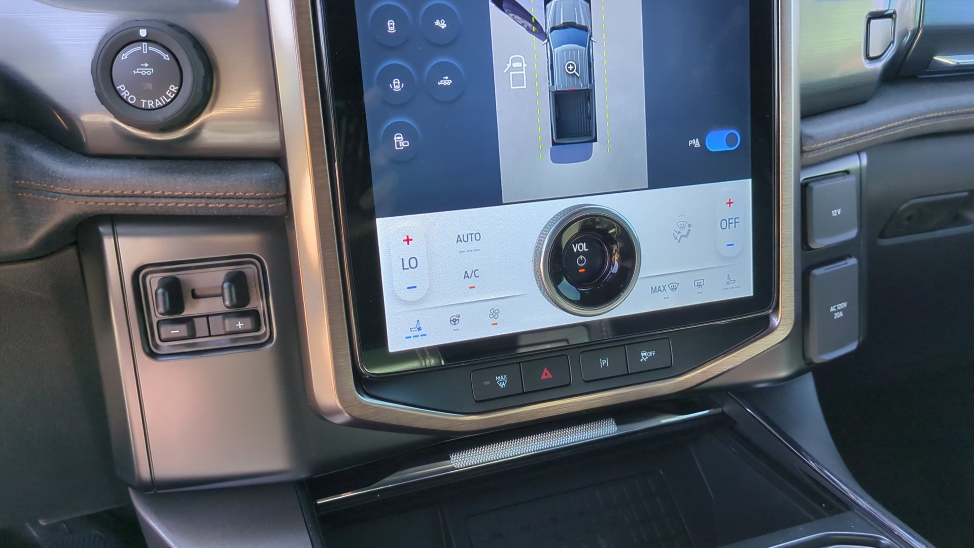 Used 2023 Ford F150 Lightning Lariat w/ Tow Technology Package image 24