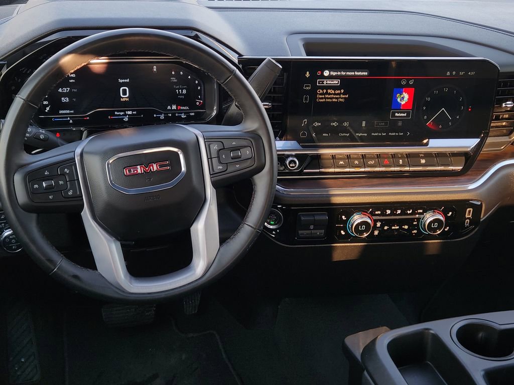 Used 2025 GMC Sierra 1500 SLT image 32