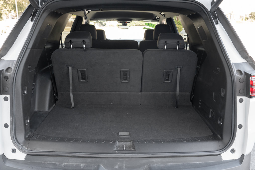 Used 2023 Chevrolet Traverse LT FWD image 37