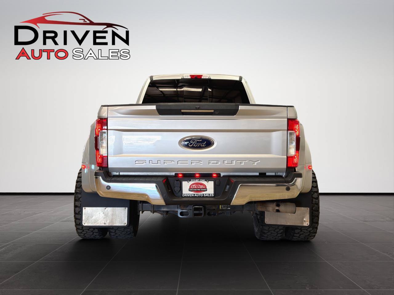 Used 2019 Ford F350 Lariat w/ Lariat Ultimate Package AWD/4WD image 6