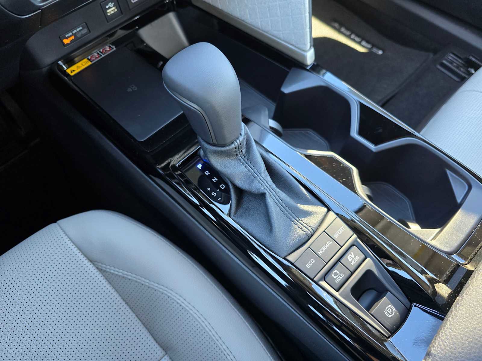 Used 2026 Toyota Camry XLE image 36