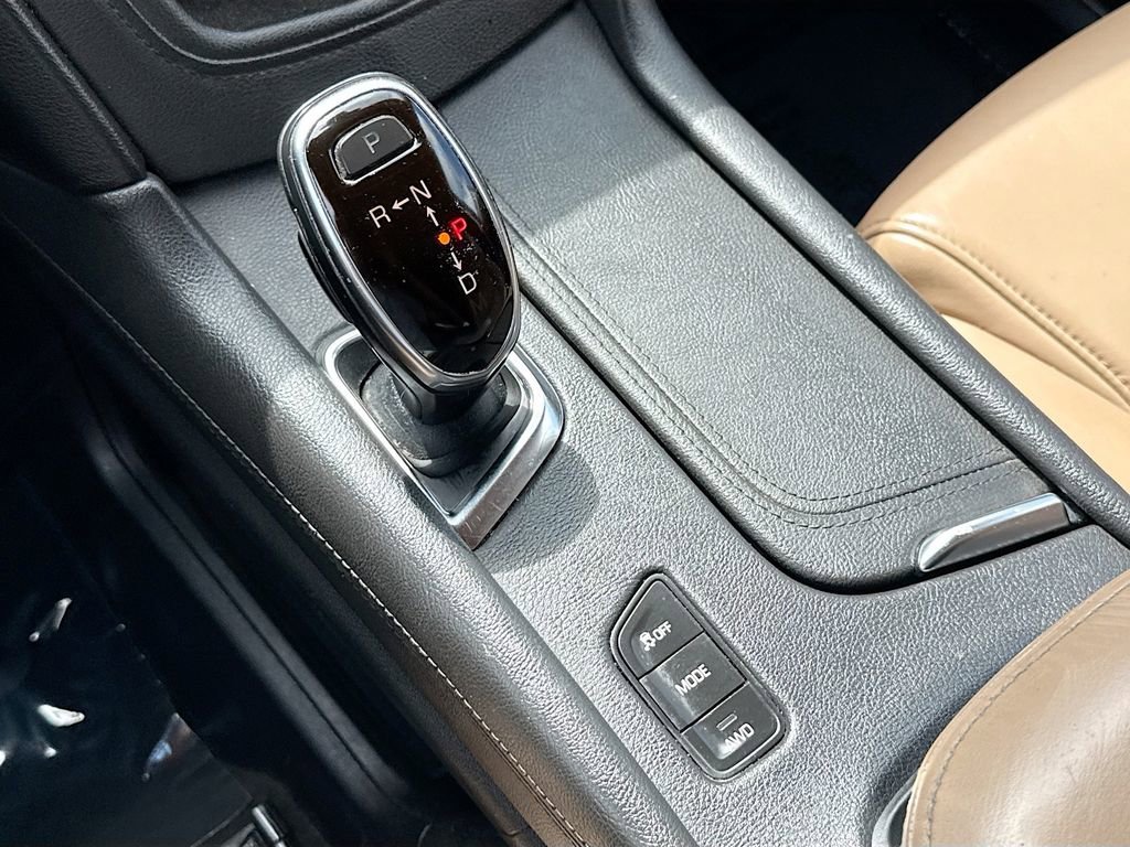 Used 2019 Cadillac XT5 Platinum AWD/4WD image 17