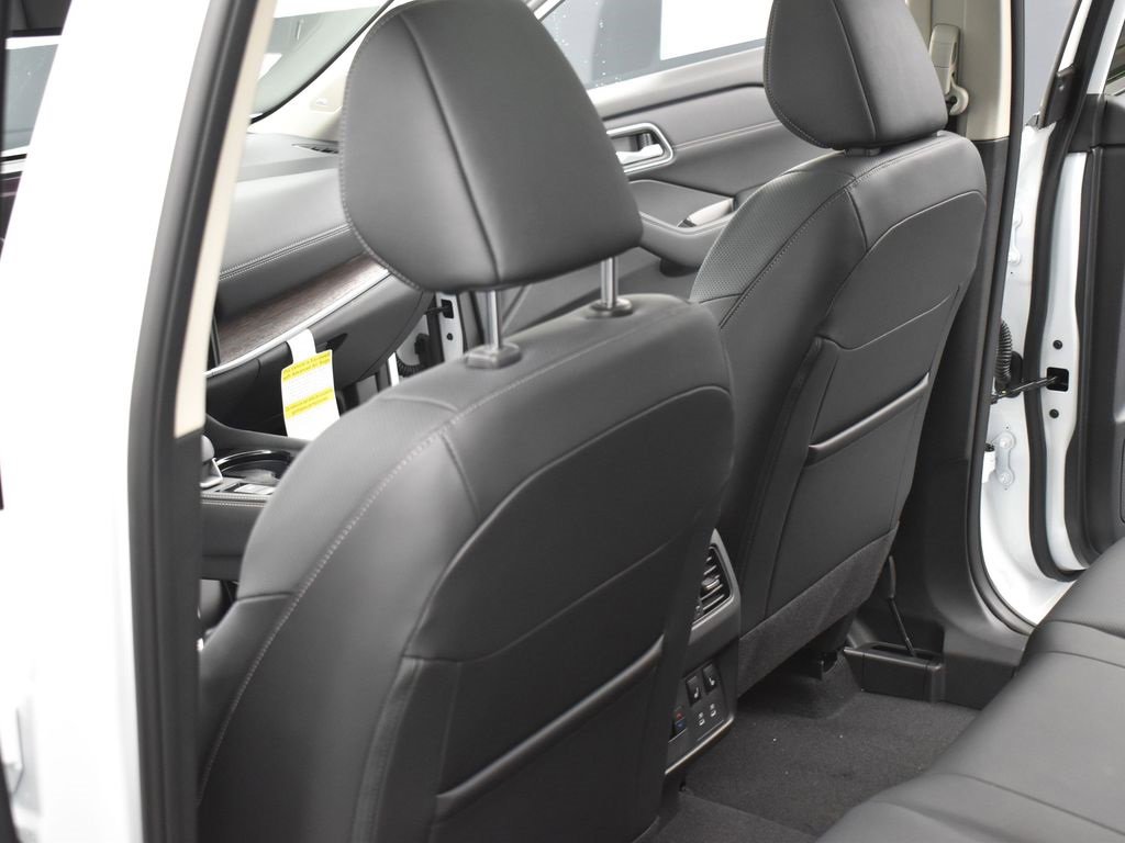New 2026 Nissan Rogue Platinum image 19