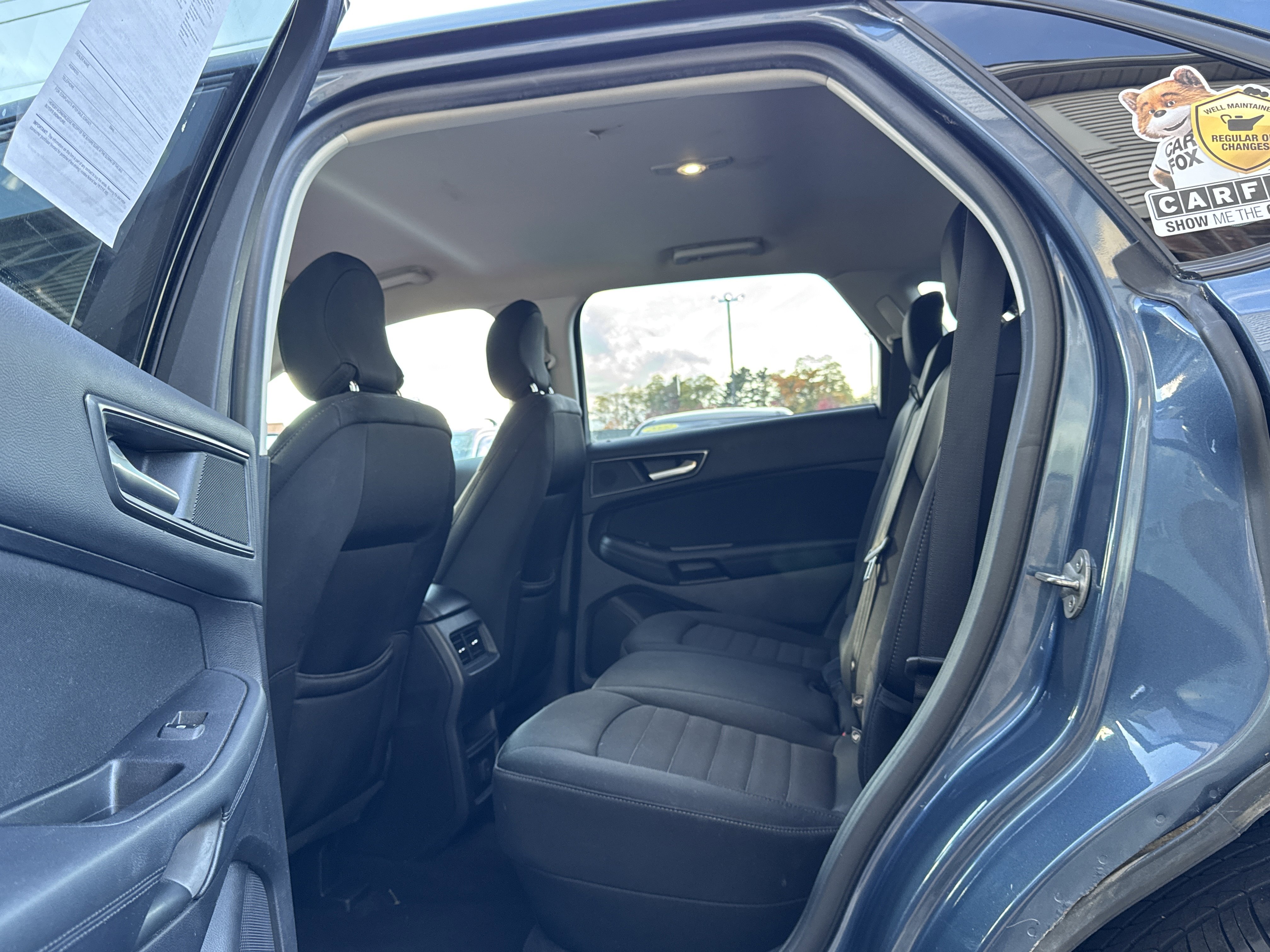 Used 2019 Ford Edge SE image 10