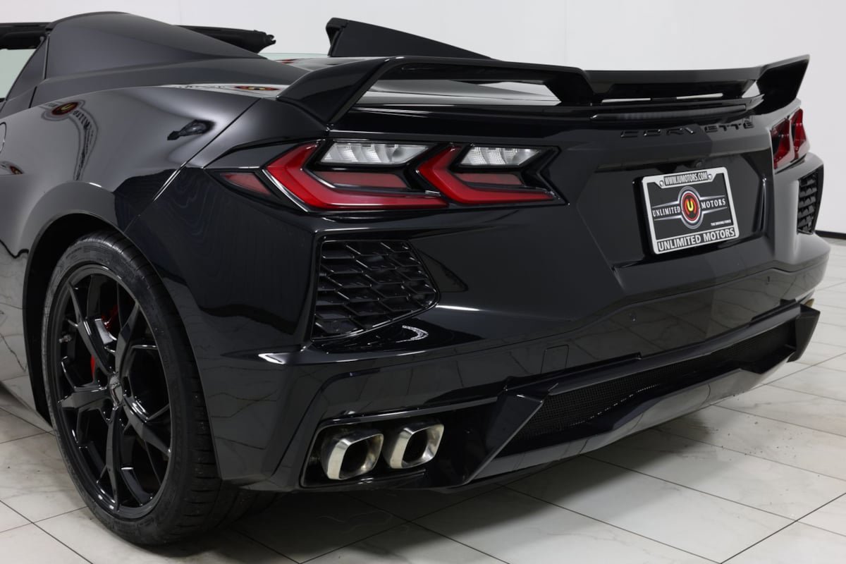 Used 2022 Chevrolet Corvette Stingray Premium Conv w/ Z51 Performance Package image 43