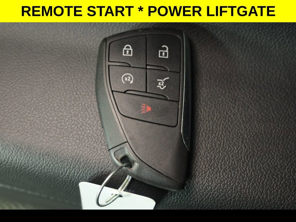 Used 2025 Chevrolet Traverse LT image 12