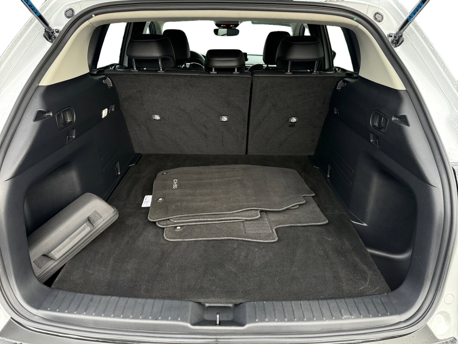 Certified 2025 MAZDA CX-50 AWD 2.5 S w/ Weather Package image 17