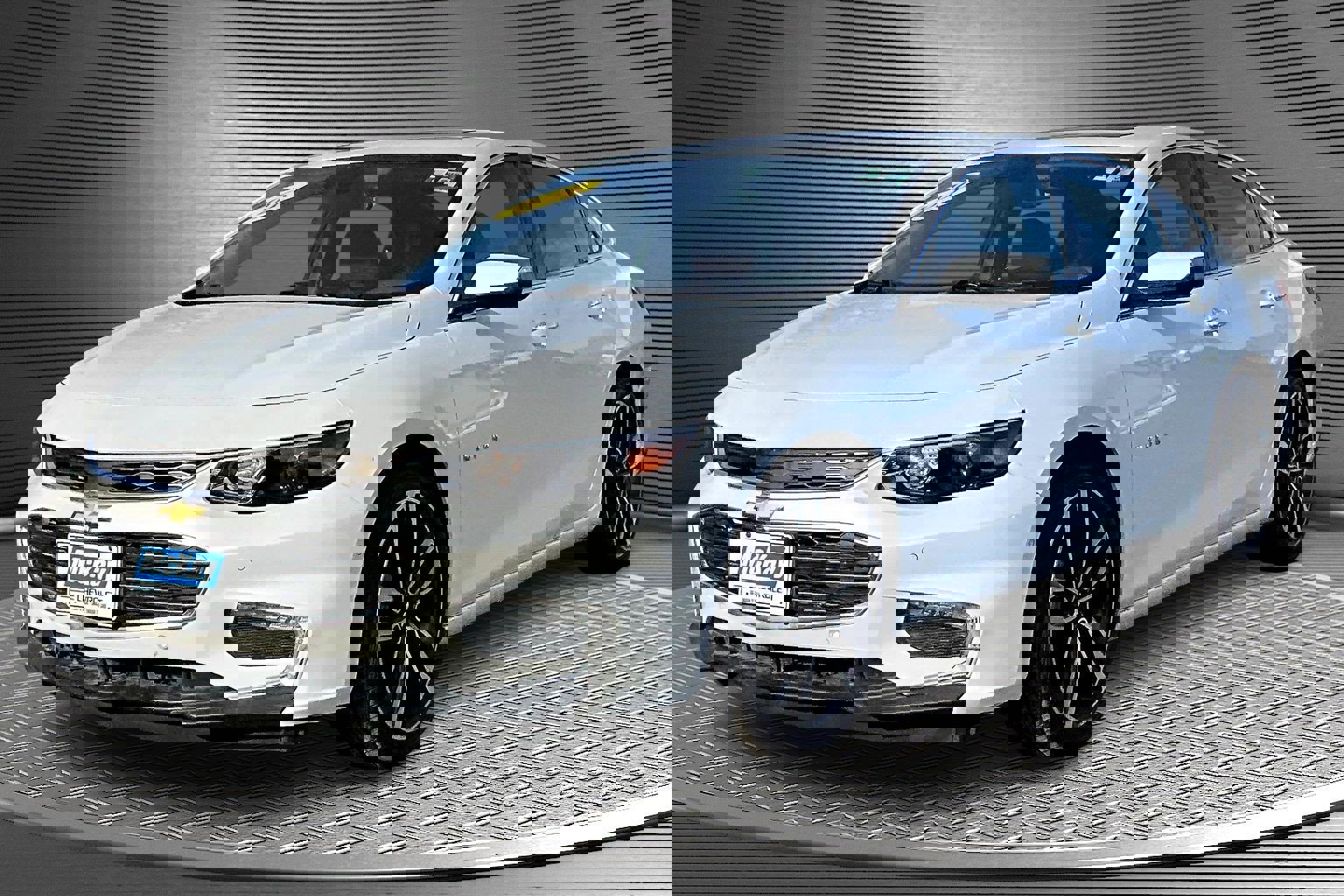 Used 2016 Chevrolet Malibu Premier w/ Driver Confidence Package II image 3