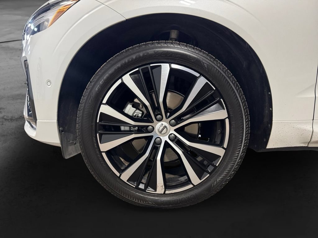 Used 2023 Volvo XC60 B5 Plus w/ Climate Package AWD/4WD image 12